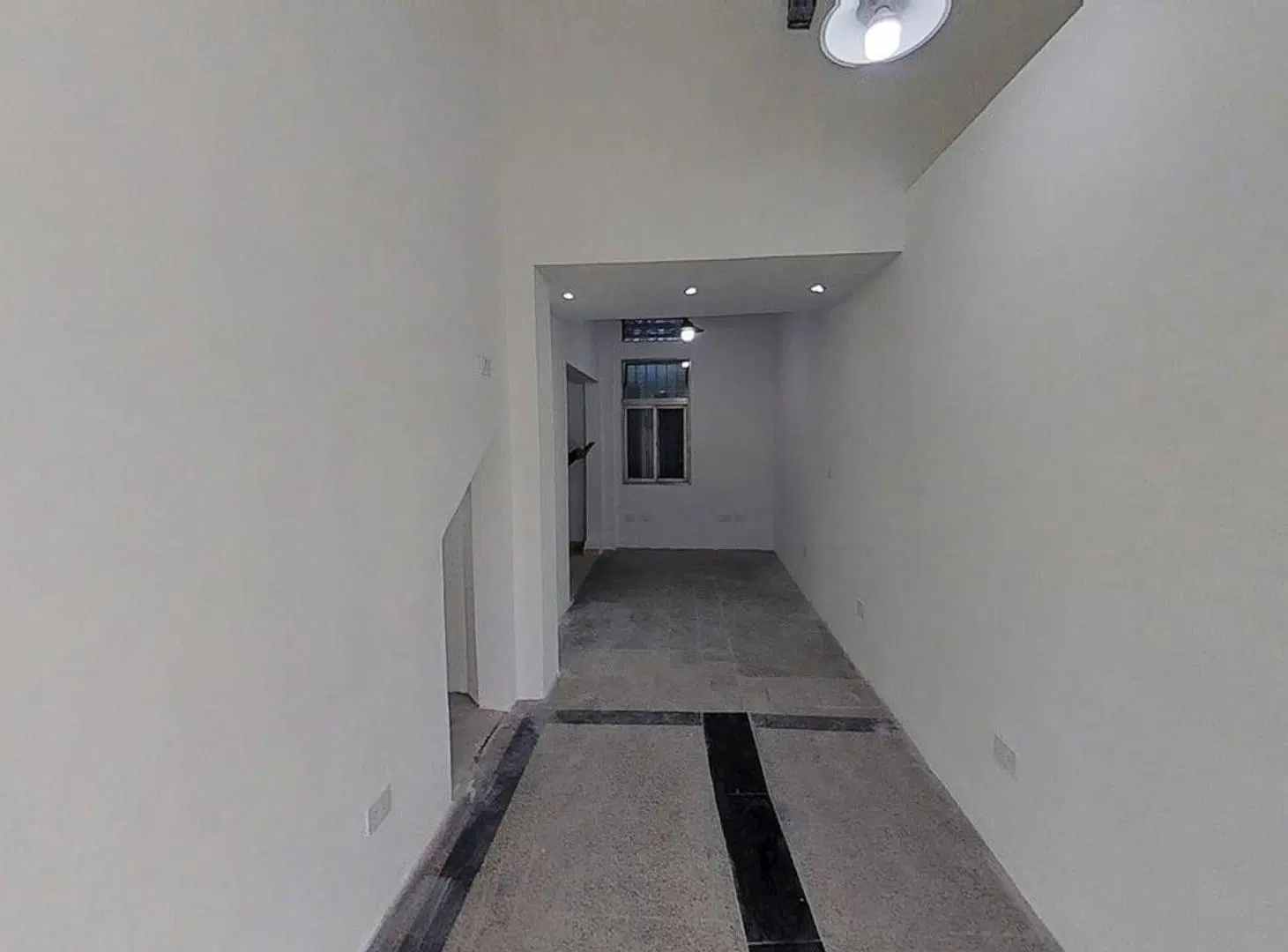 Local Comercial excelente ubicación Av La Plata 3500 4