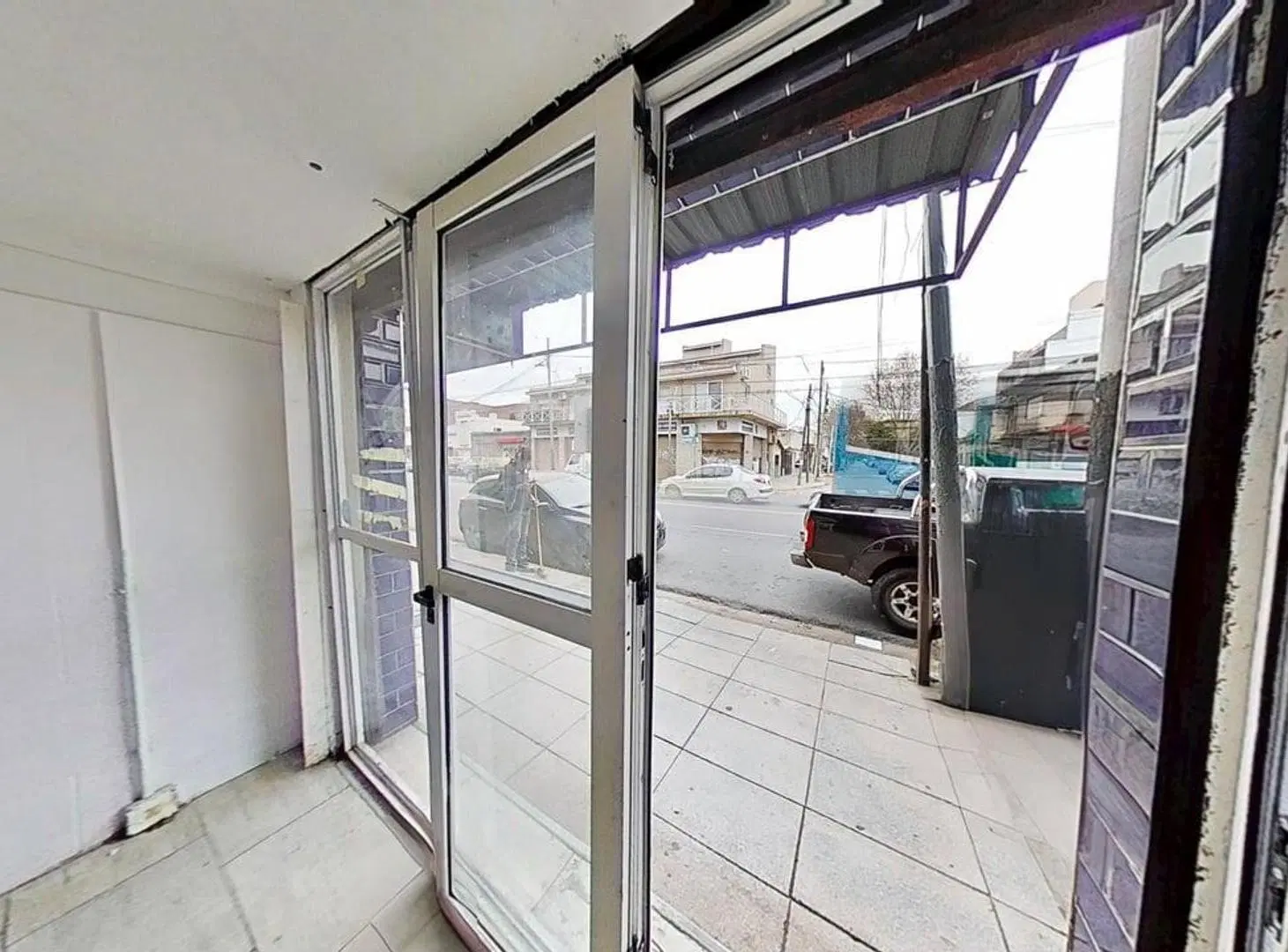 LOCAL COMERCIAL EN ALQUILER SOBRE AV. SAN MARTÍN 2