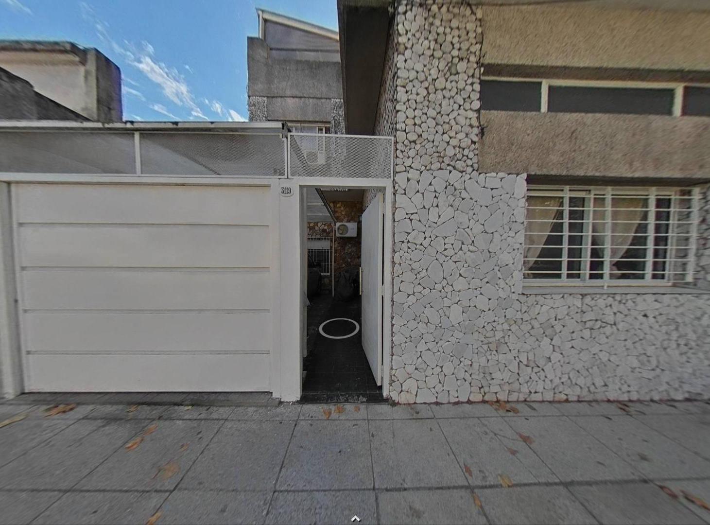Foto de PH 4/5 AMBIENTES CON COCHERA, PATIO Y TERRAZA – PARQUE CHAS, imagen 1