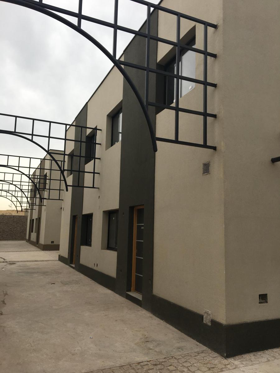 Departamento en Venta a Estrenar en Complejo Cerrado de Las Heras 1