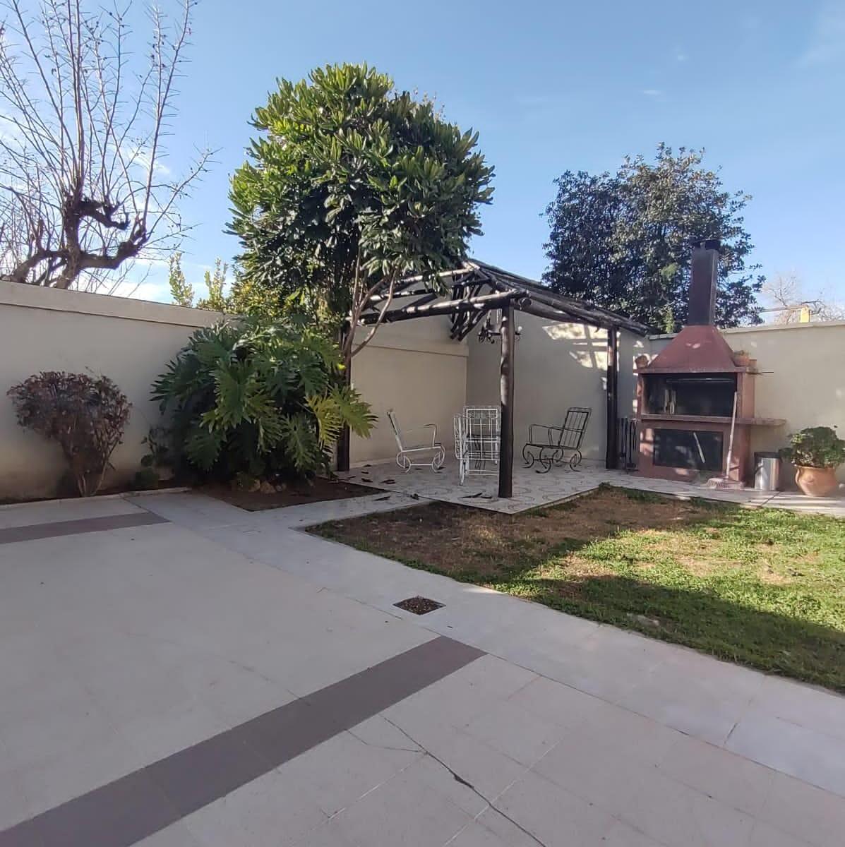 Casa Sexta Sección, Una Planta, 3 Dorm., 2 Baños, Jardín, Bicochera 4