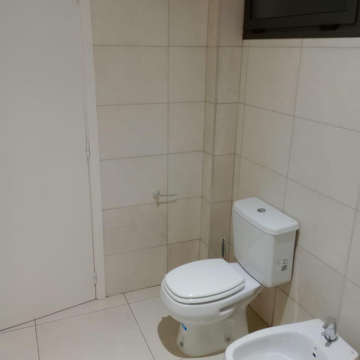 Casa Barrio Milcayac, Una Planta, 3 Dorm, 3 Baños, 2 Cocheras, Piscina 4