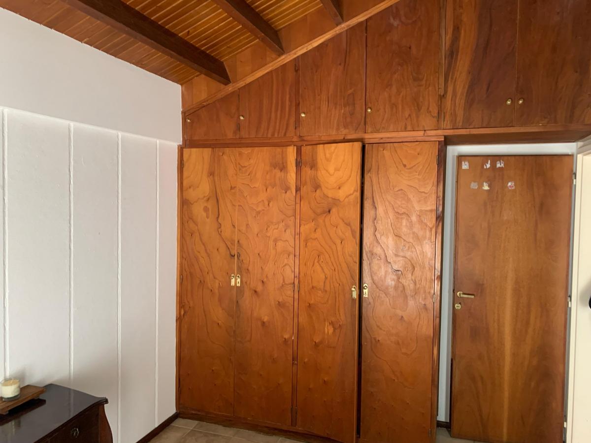 Casa Barrio Dalvian, Gran Jardín y Piscina, 4 Dorm., 3 Baños, Quincho 4
