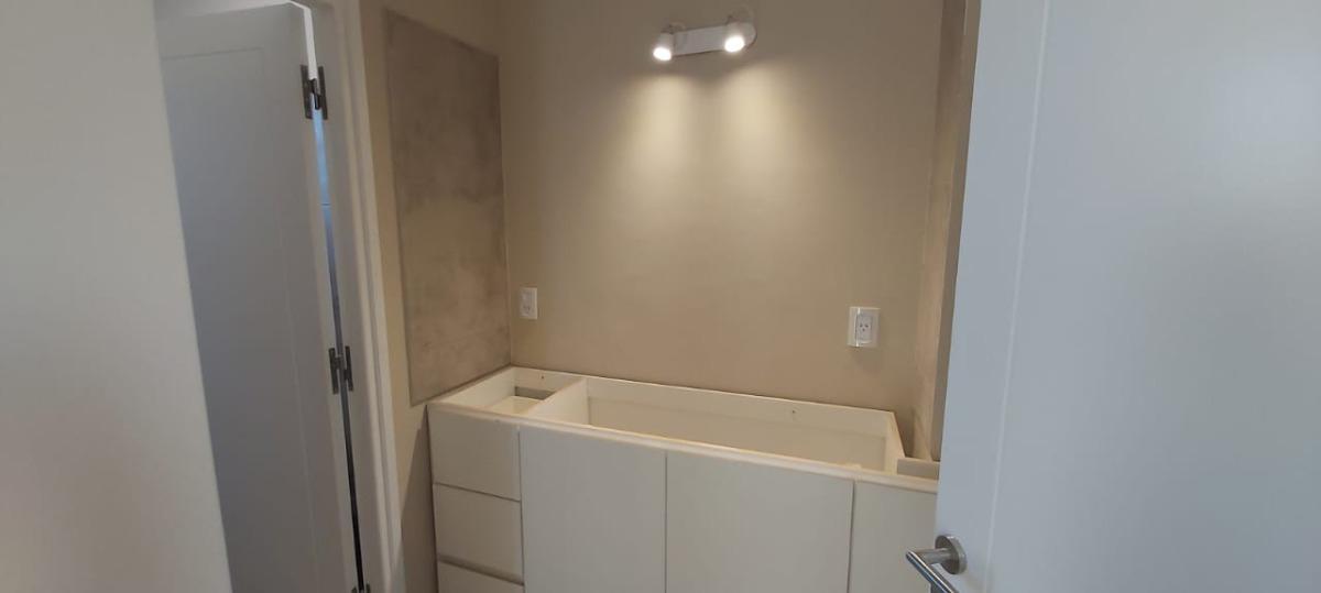 Casa Barrio Milcayac 1, 3 Dorm., 4 Baños, 3 Cocheras, Jardín, Calefacción 4