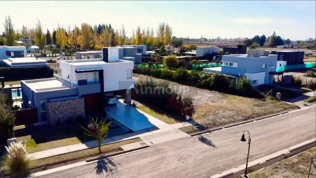 Lote en Complejo Carrascal, Privado, 1.006 Metros, Interno, Permuta