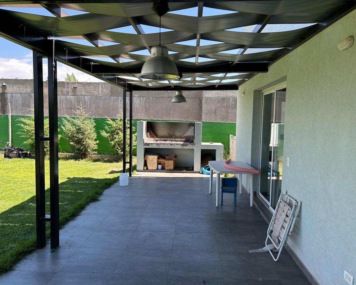 Casa La Toscana, Vistalba, 3 Dorm, 2 Baños, 2 Coch, Jardín, Piscina 4