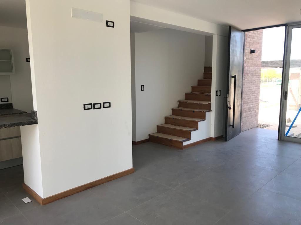 Dúplex Los Teros, 2 Dorm, 2 Baños, Jardín, Parrilla, Cochera, Apto Crédito 2