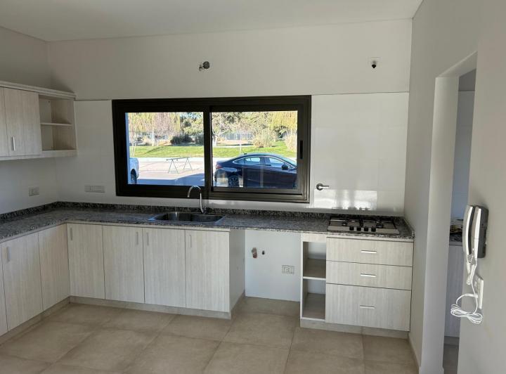 Casa Cortaderas 2, Est, 3 Dorm, 3 Baños, Calef, Jardín, Cochera Doble 2