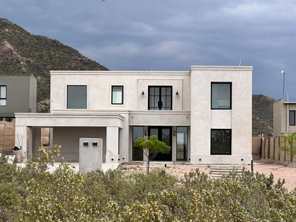 Casa Est Mendoza Norte, 3 Dorm, 3 Baños, 2 Coch, Apto Crédito