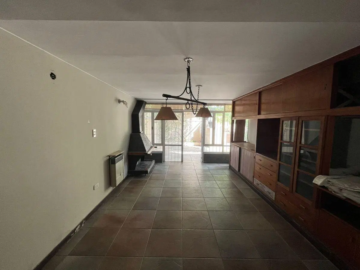 Casa Venta Reciclada 4 Dorm 2 Cocheras Barrio San Ignacio 8