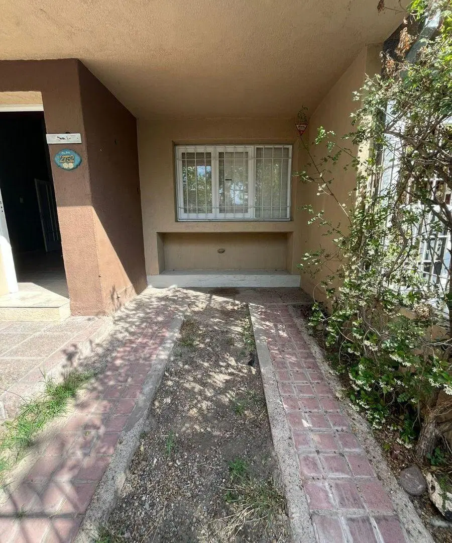 Casa Venta Reciclada 4 Dorm 2 Cocheras Barrio San Ignacio 4