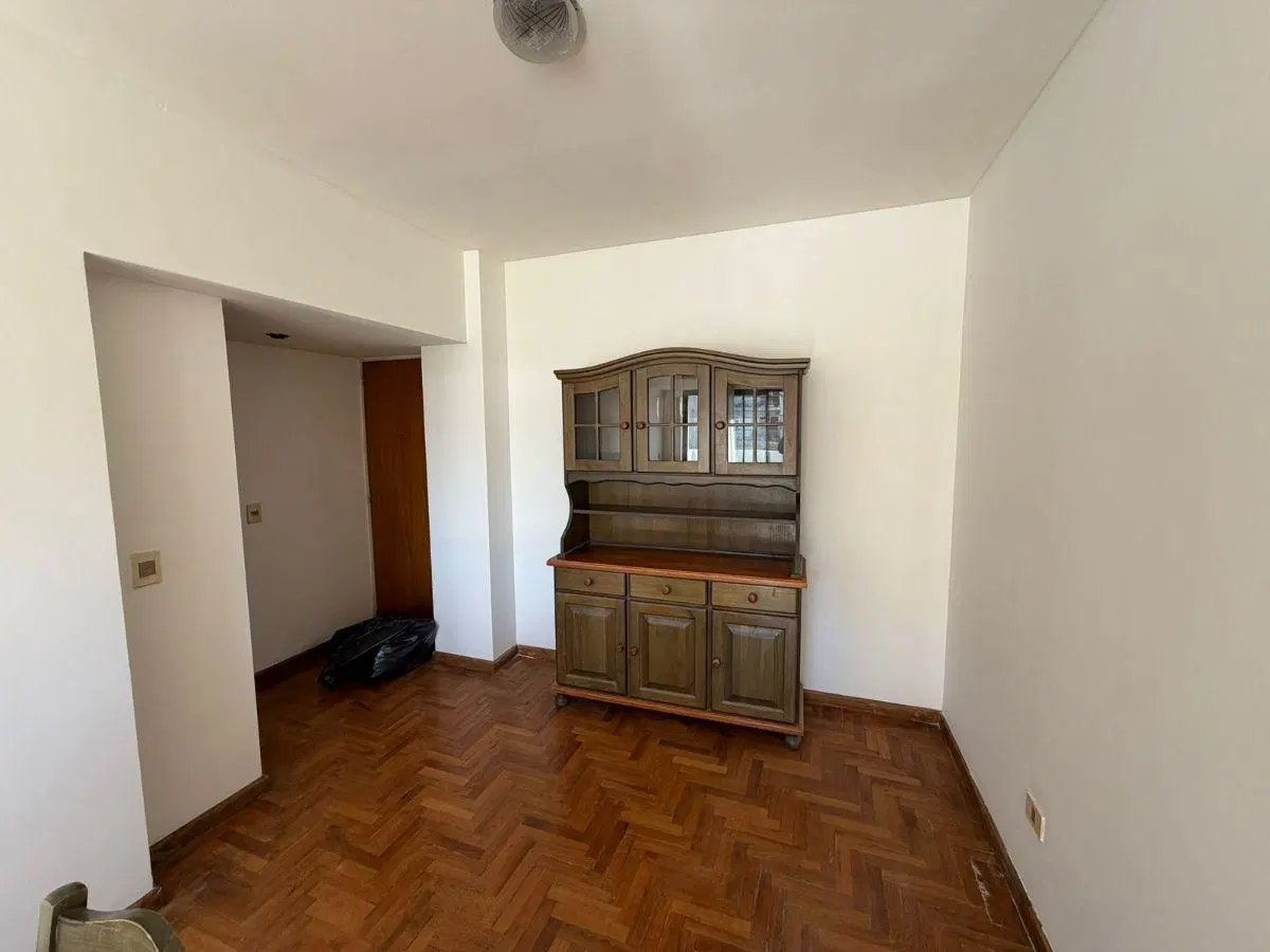 Departamento Amoblado en Alquiler – 1 Dormitorio – España y Rivadavia 4