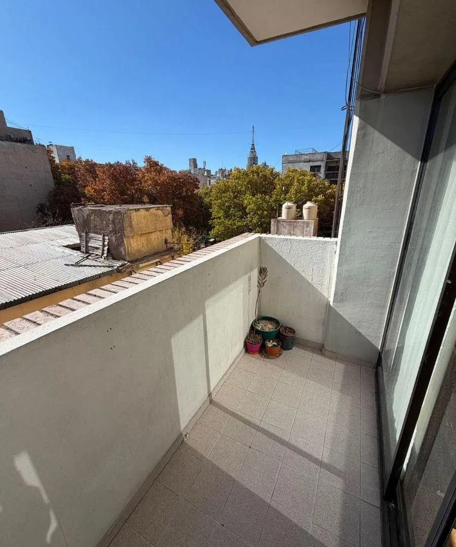 Departamento Amoblado en Alquiler – 1 Dormitorio – España y Rivadavia 1
