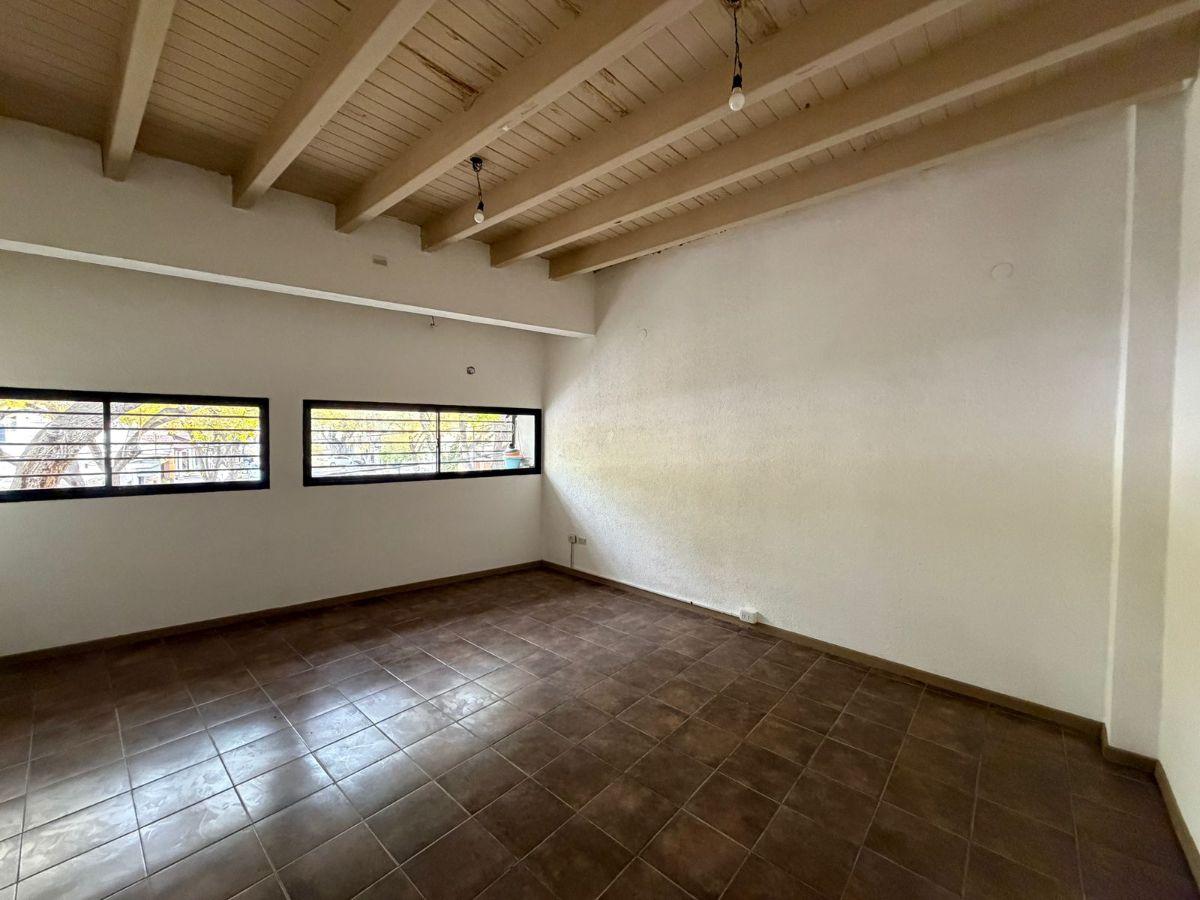 Depto Alquiler Cuarta Sección, 1 Dorm, Planta alta, sin expensas