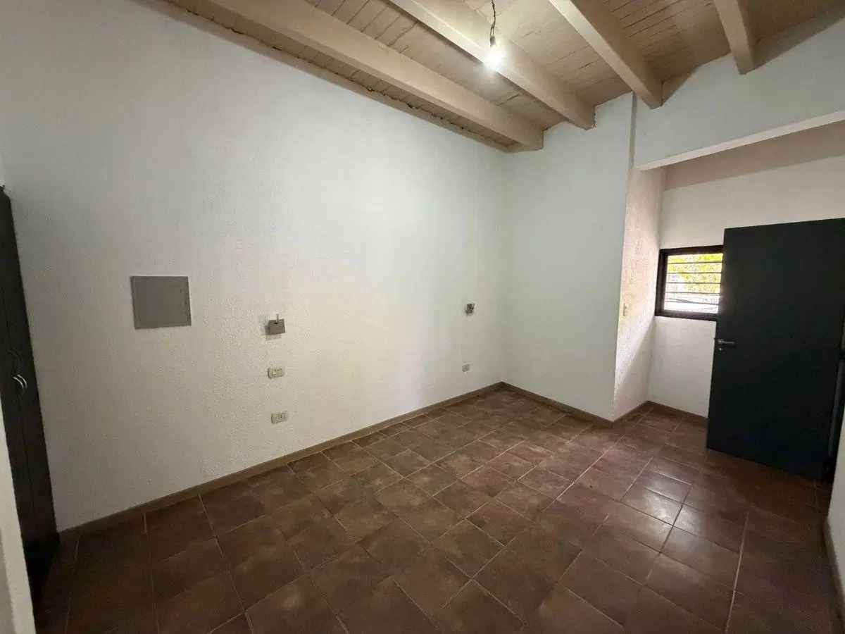 Depto Alquiler Cuarta Sección, 1 Dorm, Planta alta, sin expensas 5