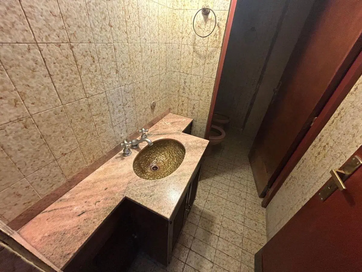 Casa Bombal, 4 Plantas, 6 Dorm, 5 Baños, 3 Cocheras, Pileta, Apta Crédito 4