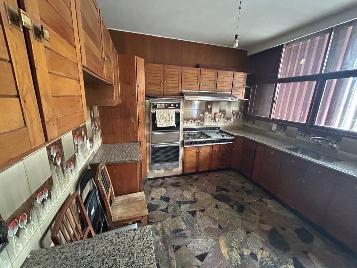 Foto de Casa Bombal, 4 Plantas, 6 Dorm, 5 Baños, 3 Cocheras, Pileta, Apta, imagen 3