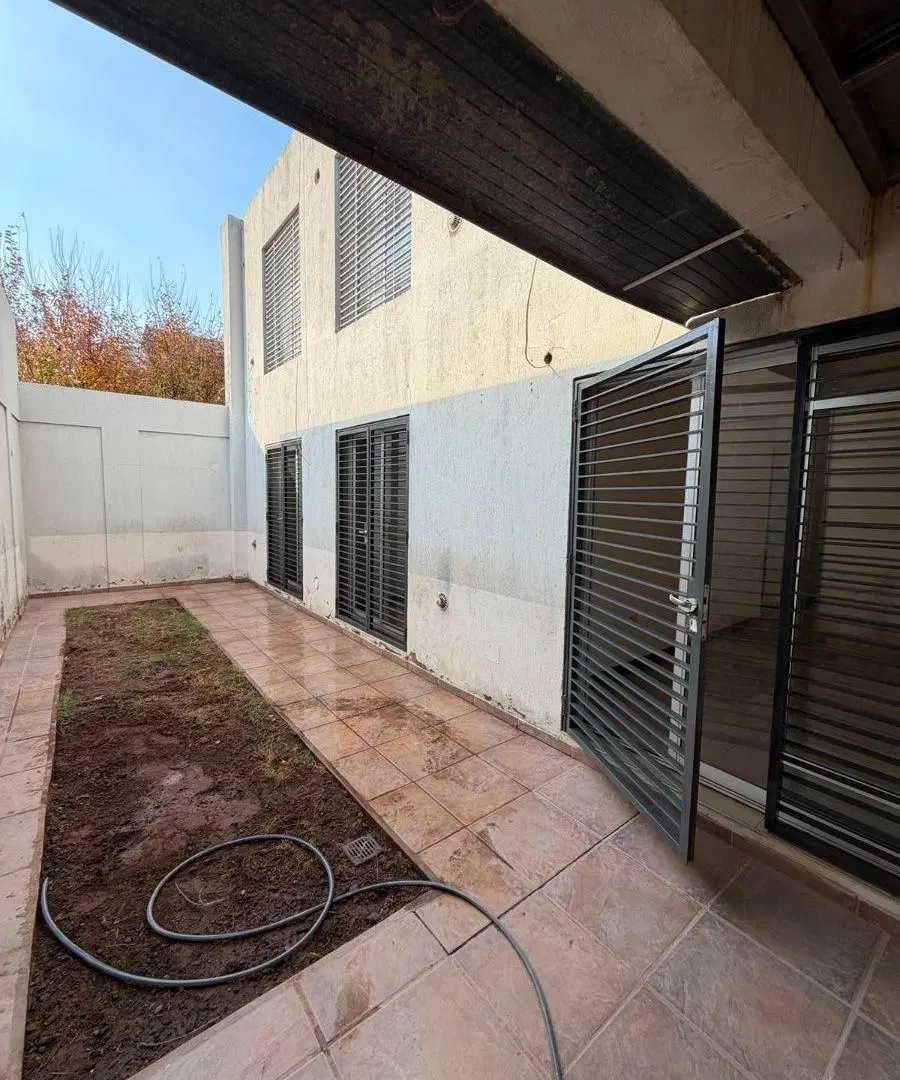Departamento en Alquiler 2 Dormitorios con Patio – Sexta Sección 5