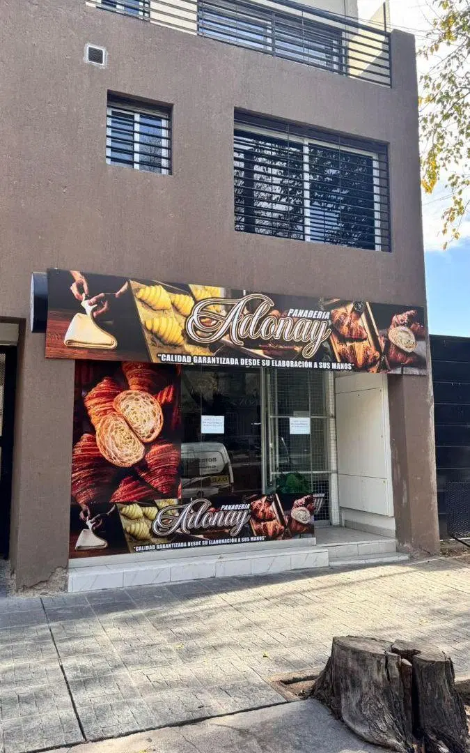 Local Comercial en Alquiler – Calle Rioja – Ciudad de Mendoza 3