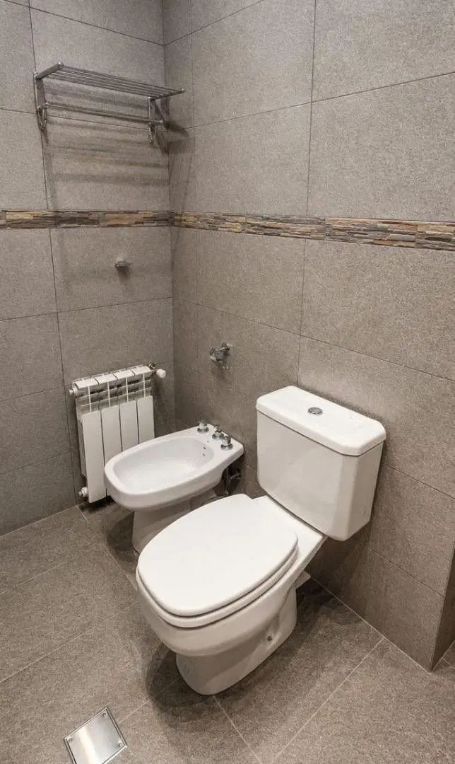 Casa Frente Dalvian, 2 Dorm, 3 Baños, Jardín, Cochera Doble 5