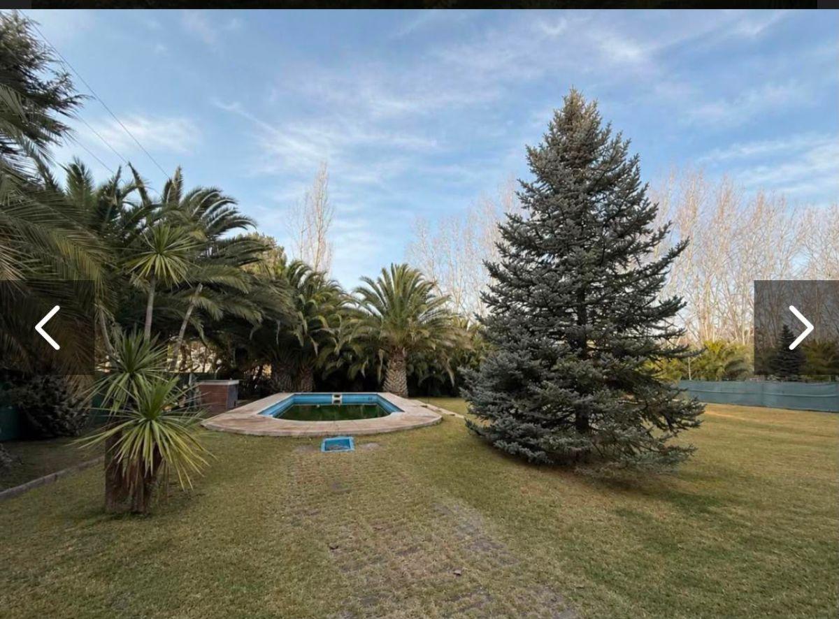 Foto de ESPECTACULAR TERRENO DE 1.500 M² PARQUIZADO CON QUINCHO Y PISCINA – BARRIO LA CAPILLA - VISTALBA, imagen 4