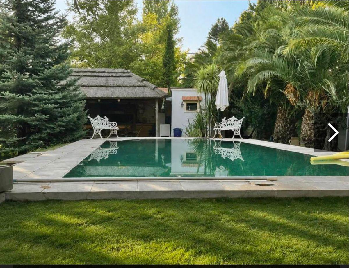 Foto de ESPECTACULAR TERRENO DE 1.500 M² PARQUIZADO CON QUINCHO Y PISCINA – BARRIO LA CAPILLA - VISTALBA, imagen 5