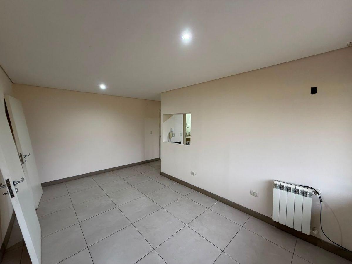 Foto de Departamento en Venta/Alquiler 1 Dormitorio con Cochera – Apto Crédito, imagen 2