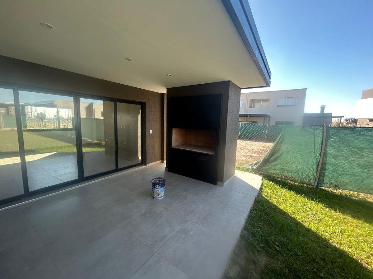 Foto de Casa Estrenar, Alma Gardenia, Una Planta, 3 Dorm, 3 Baños, 2 Coch, Apta, imagen 2