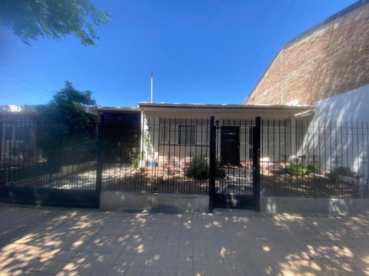 Foto de Casa Barrio Trapiche, Una Planta, 3 Dorm, 2 Baños, Bicochera, Apta, imagen 1