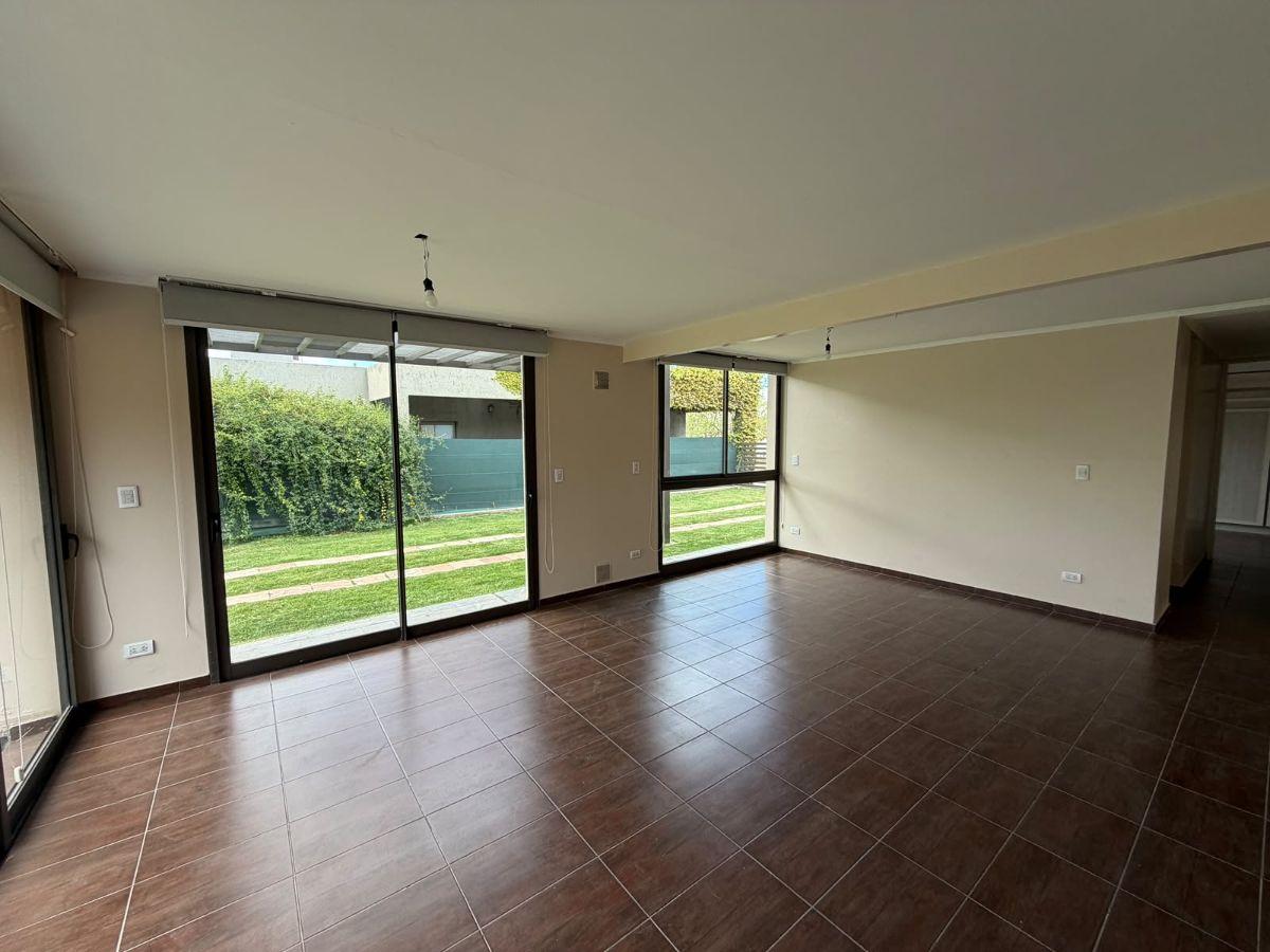 Foto de CASA EN ALQUILER 2 DORMITORIOS CON JARDÍN Y CHURRASQUERA – VIÑAS DEL, imagen 5