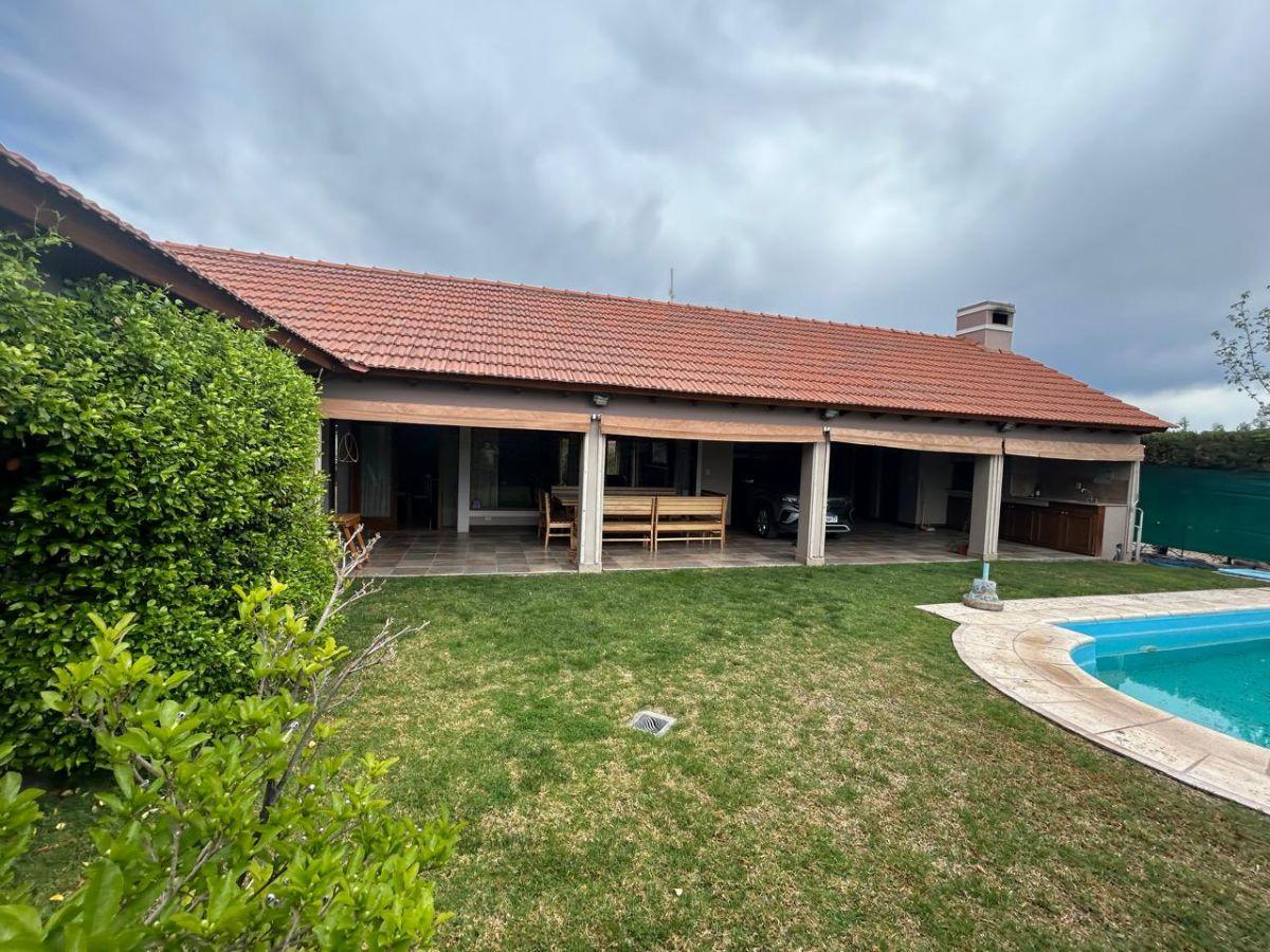 Foto de Casa Puerto Bizantino, Una Planta, 3 Dorm, 4 Baños, 2 Coch, Piscina, imagen 3