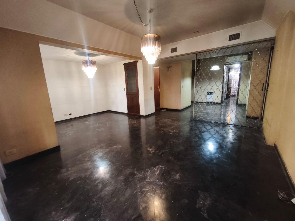 Foto de GRAN DEPARTAMENTO CÉNTRICO EN VENTA – CIUDAD – MENDOZA, imagen 2