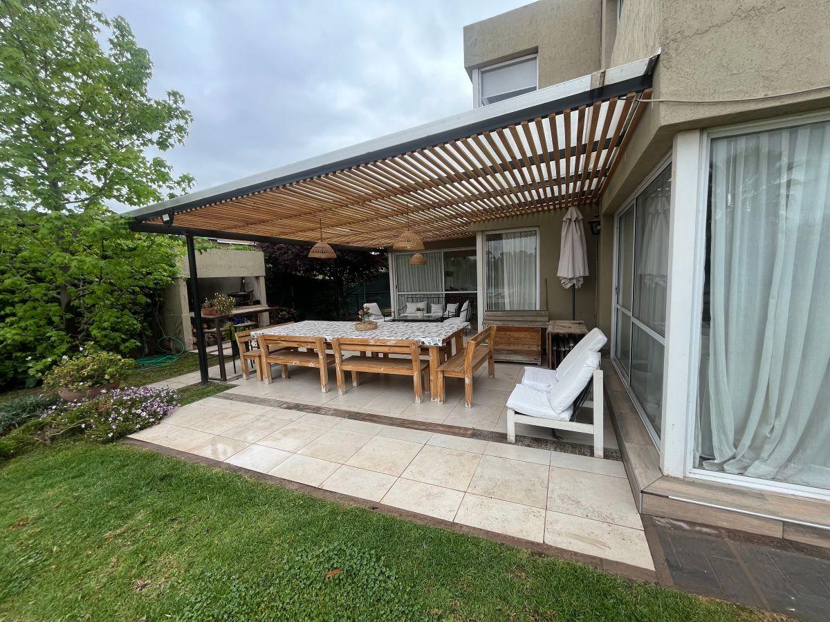 Foto de Casa en venta en barrio privado Ruca Olivia, Luján de Cuyo., imagen 3