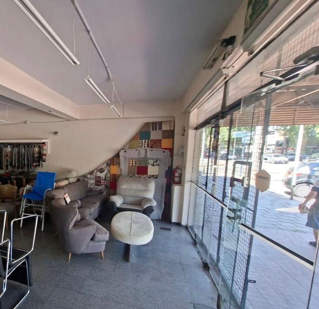 Foto de Local comercial en venta calle San Martín, imagen 2