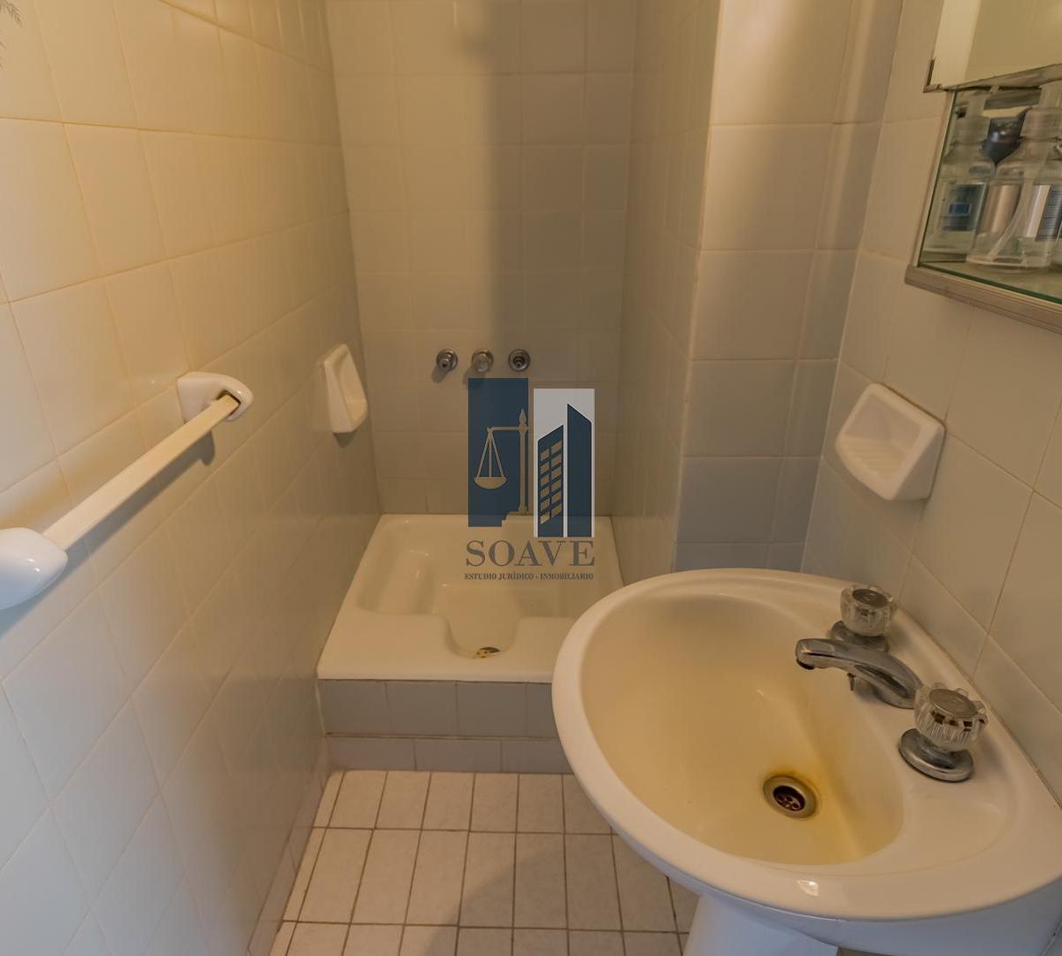 Departamento Piso de 5 Ambientes con Cochera y Baulera 1