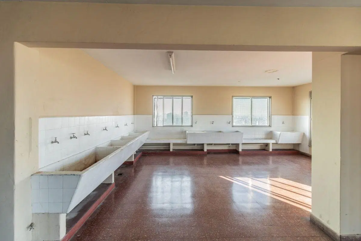 departamento de 3 ambientes luminoso con cocheras y baulera en venta 3
