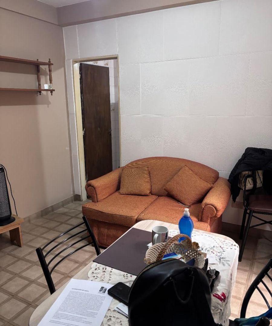 Foto de venta de departamento de 2 ambientes en parque chacabuco, imagen 1