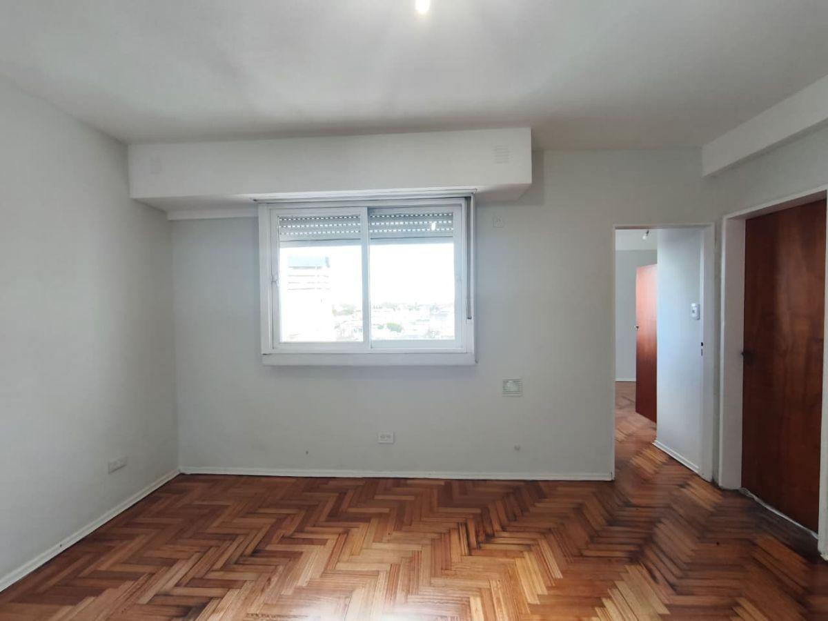Foto de departamento en alquiler de 2 ambientes con patio en villa general mitre, imagen 3