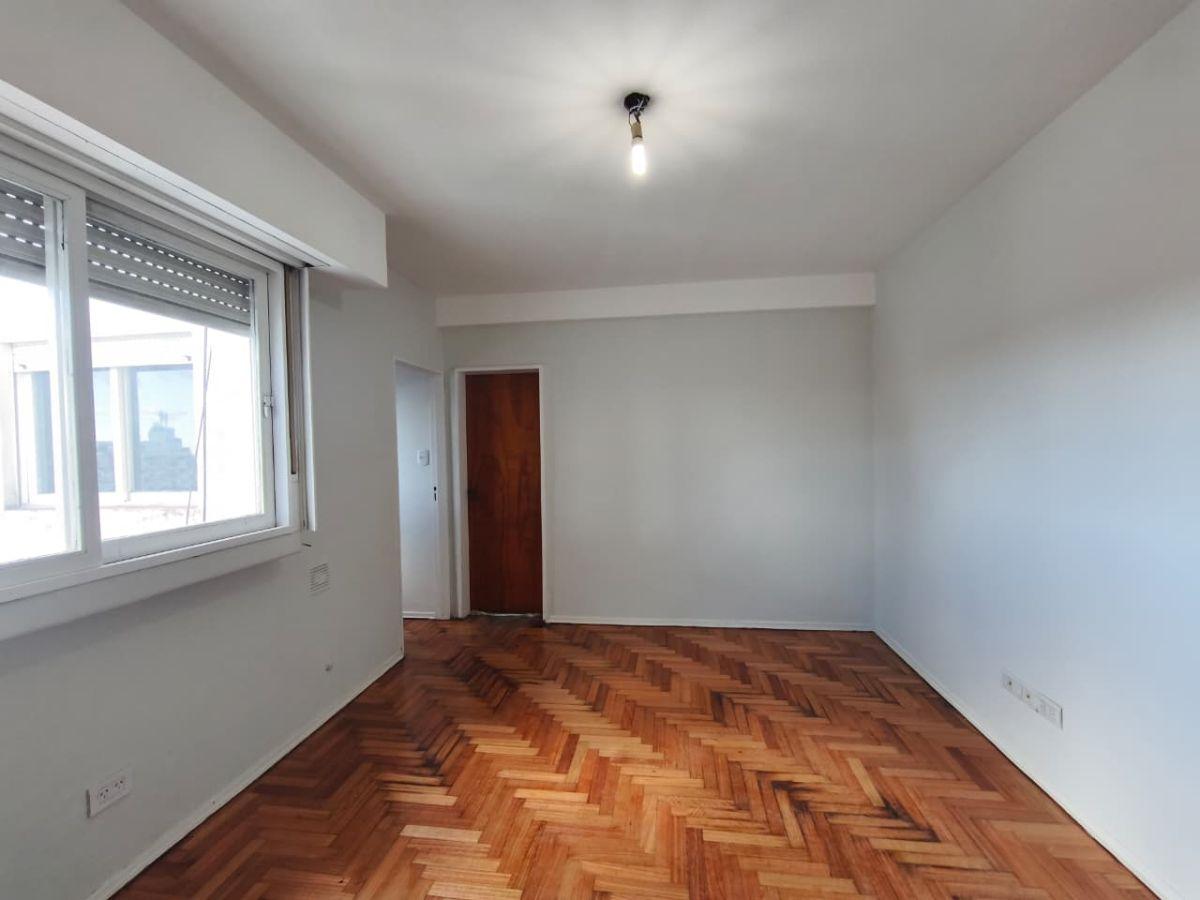 Foto de departamento en alquiler de 2 ambientes con patio en villa general mitre, imagen 4