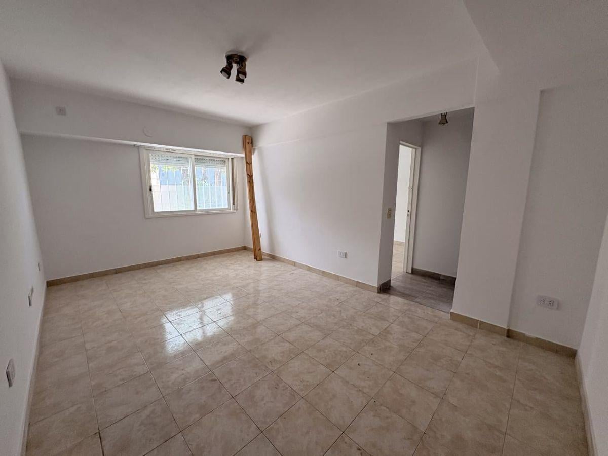 Foto de Alquiler de Departamento de 2 Ambientes con Patio en Villa Urquiza, imagen 1