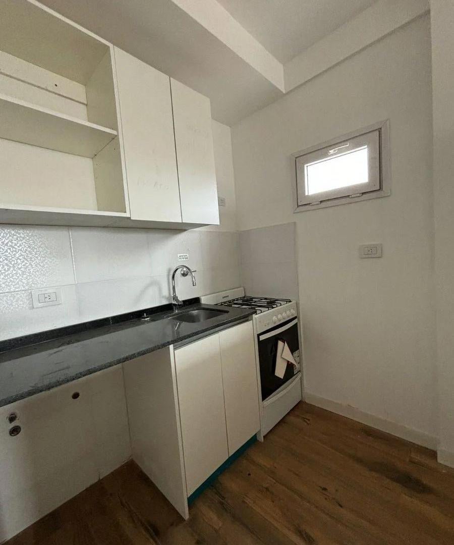 Foto de Venta de Monoambiente con Balcon en Boedo, imagen 2