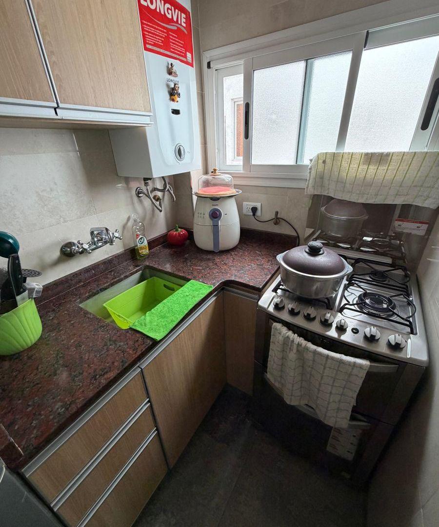 Foto de Departamento refaccionado en venta. Ideal para rentabilidad. A una, imagen 4