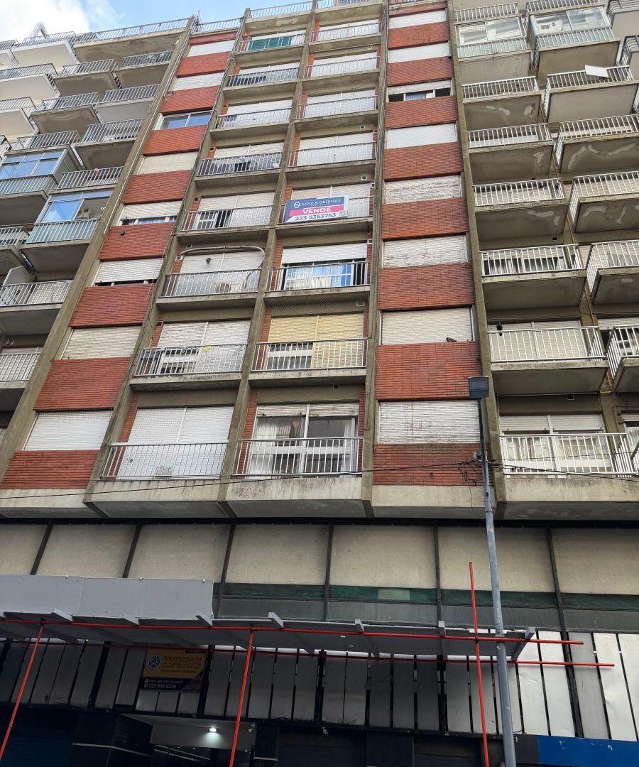 Departamento refaccionado en venta. Ideal para rentabilidad. A una cuadra de la playa