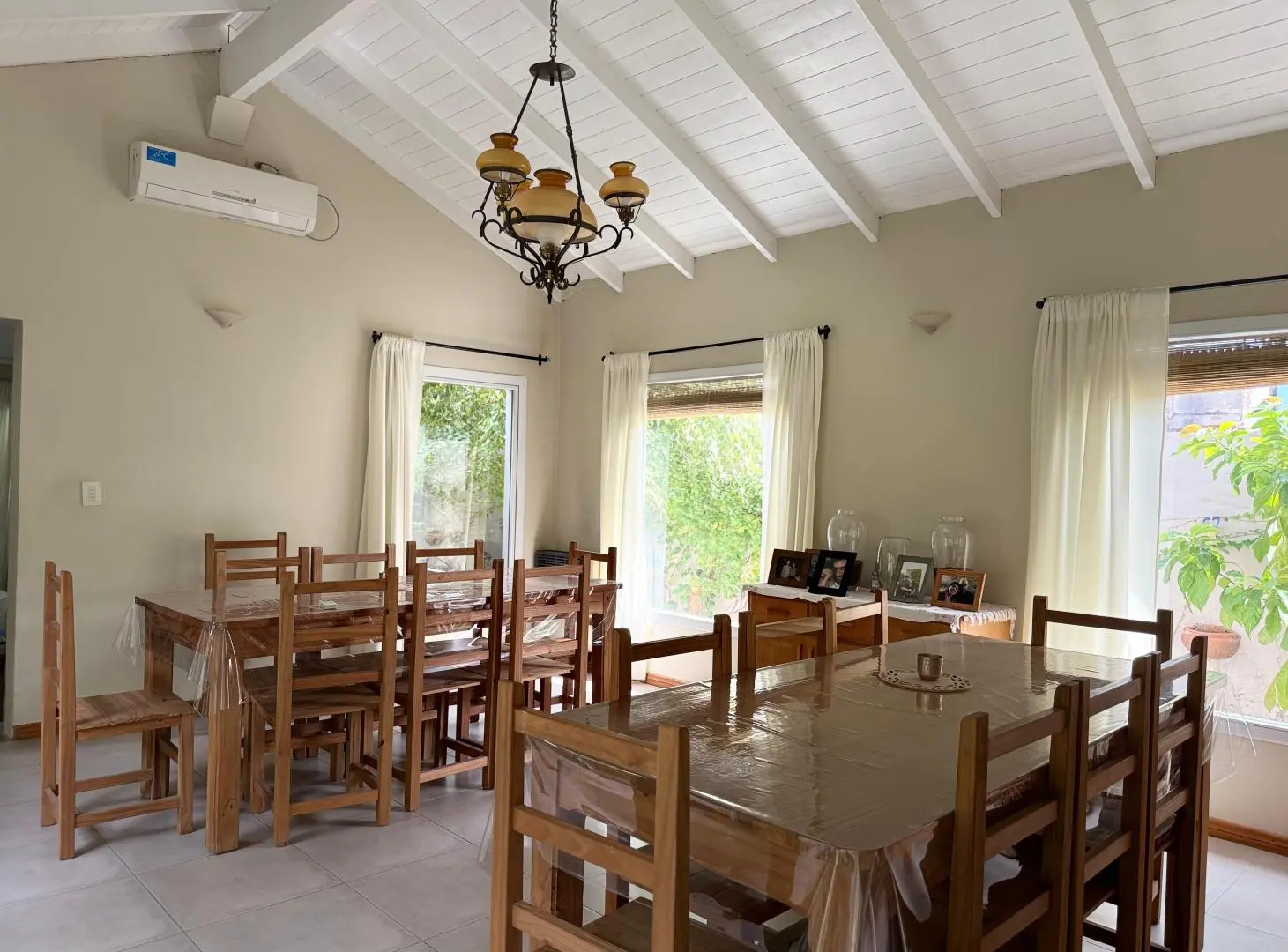 Casa en venta de 162m² de 4 dormitorios en zona Semicéntrica 4