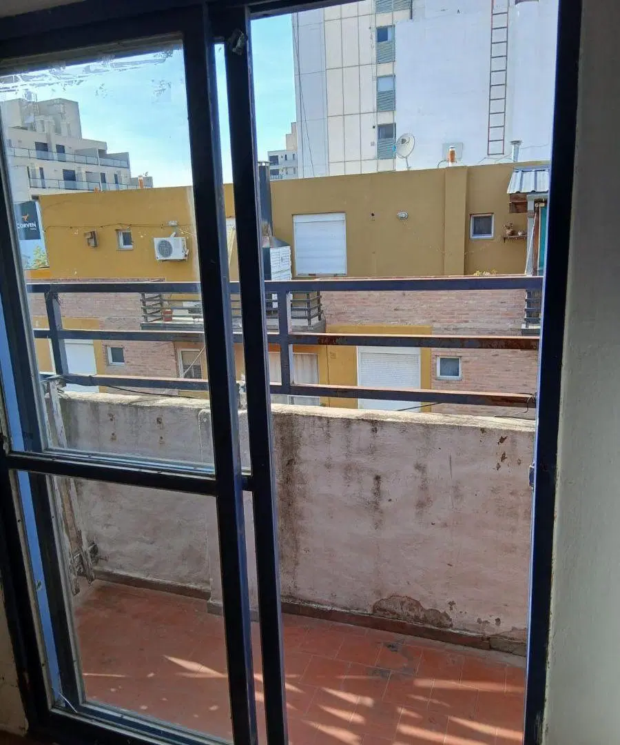 Mono ambiente alquiler, alto Alberdi. 1