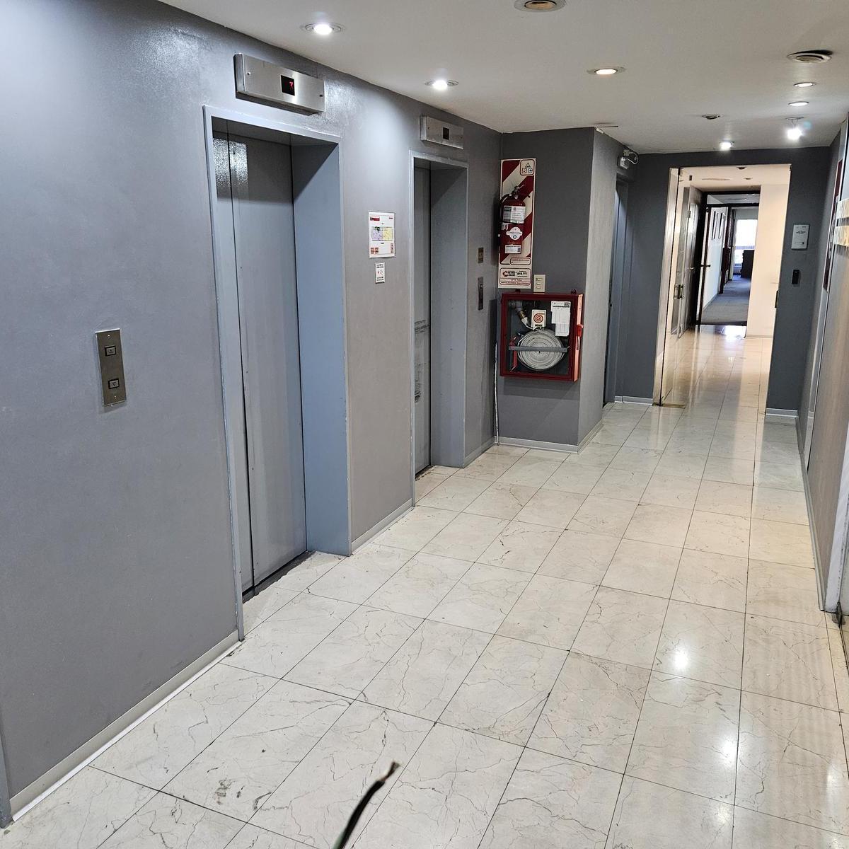 Foto de S/piso 200 mts.Amoblado.Calef y a/c propio.Cocina. 2 baños, imagen 5