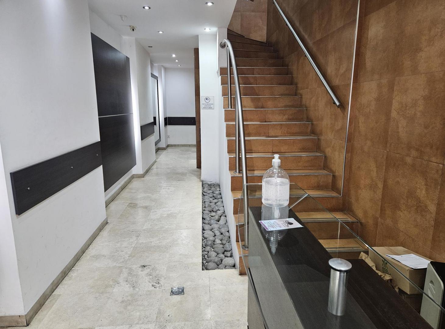 Foto de Importante semipiso de Oficina en zona Tribunales. En Alquiler o Venta, imagen 2
