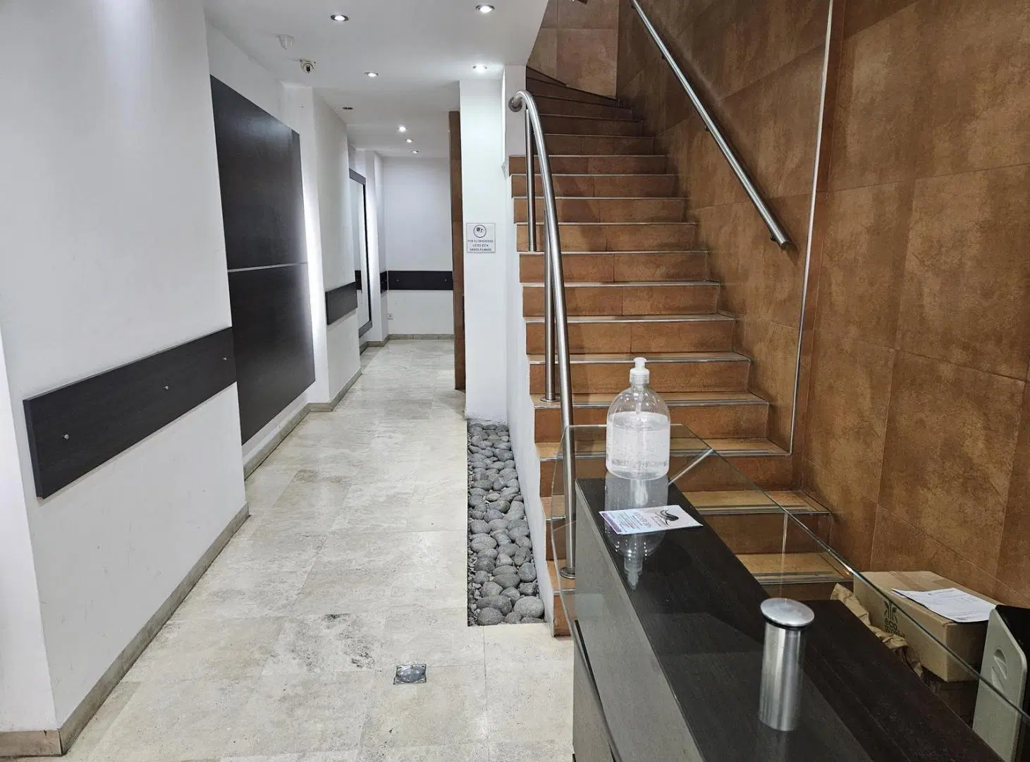 Importante semipiso de Oficina en zona Tribunales. En Alquiler o Venta 2