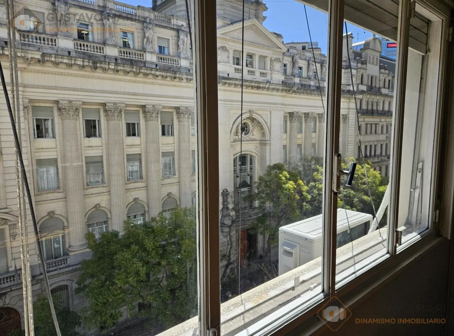 Departamento vista abierta. 2 ambientes .apto profesional o vivienda. Impecable. 3