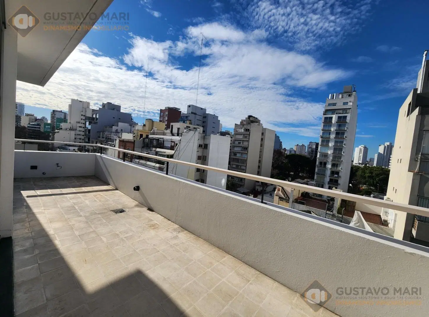 Monoambiente con balcon terraza en alquiler en Belgrano. a 100 metros de Av. Cabildo. 1